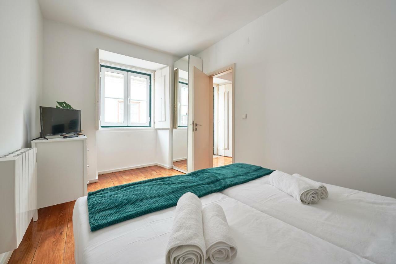 Casa Portuguesa Rosa Apartment Lisbon